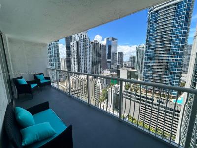 1200 Brickell Bay Dr 3520, Miami, Florida 33131, USA
