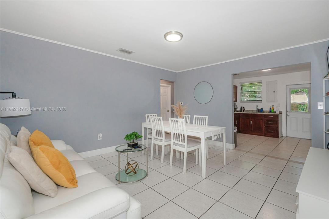 1521 NE 131st St, North Miami, Florida 33161