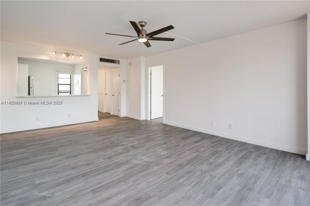 3401 N Country Club Dr 409, Aventura, Florida 33180, Stati Uniti