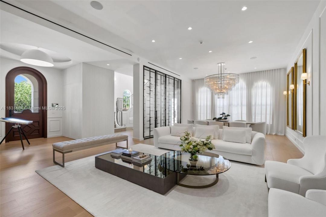 506 Sunset Dr, Coral Gables, Florida 33143, Amerika Birleşik Devletleri