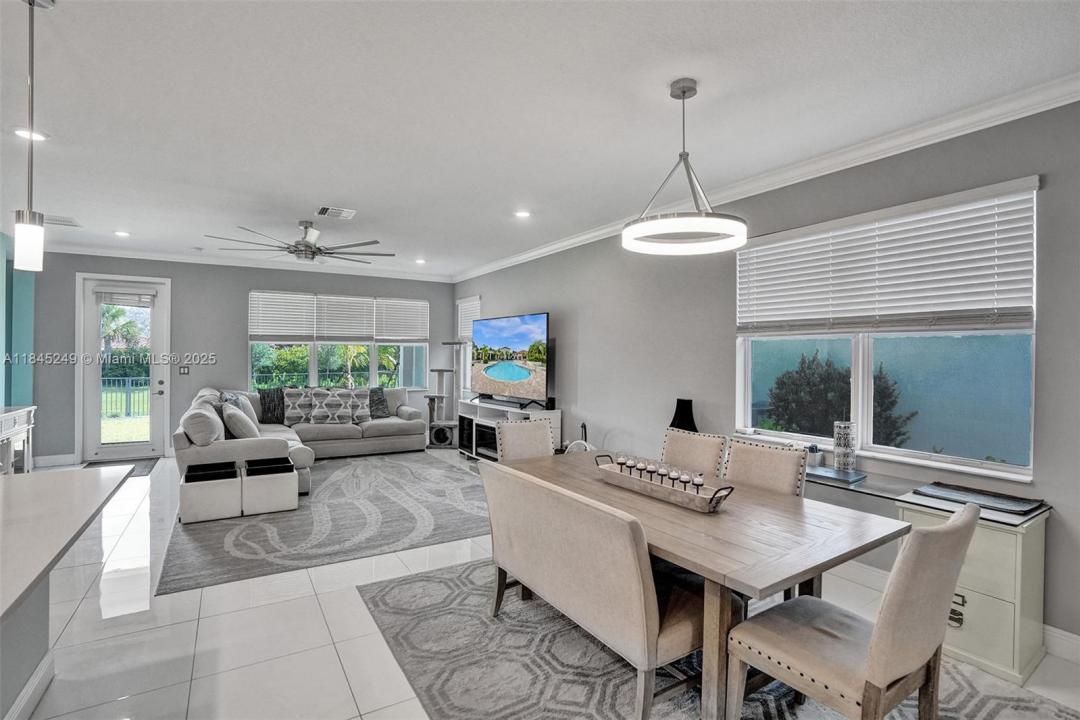 4206 Rosa Dr, Deerfield Beach, 佛羅里達州 33064, 美國