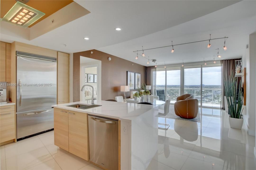 1 N Ocean Blvd 1513, Pompano Beach, Florida 33062, Estados Unidos