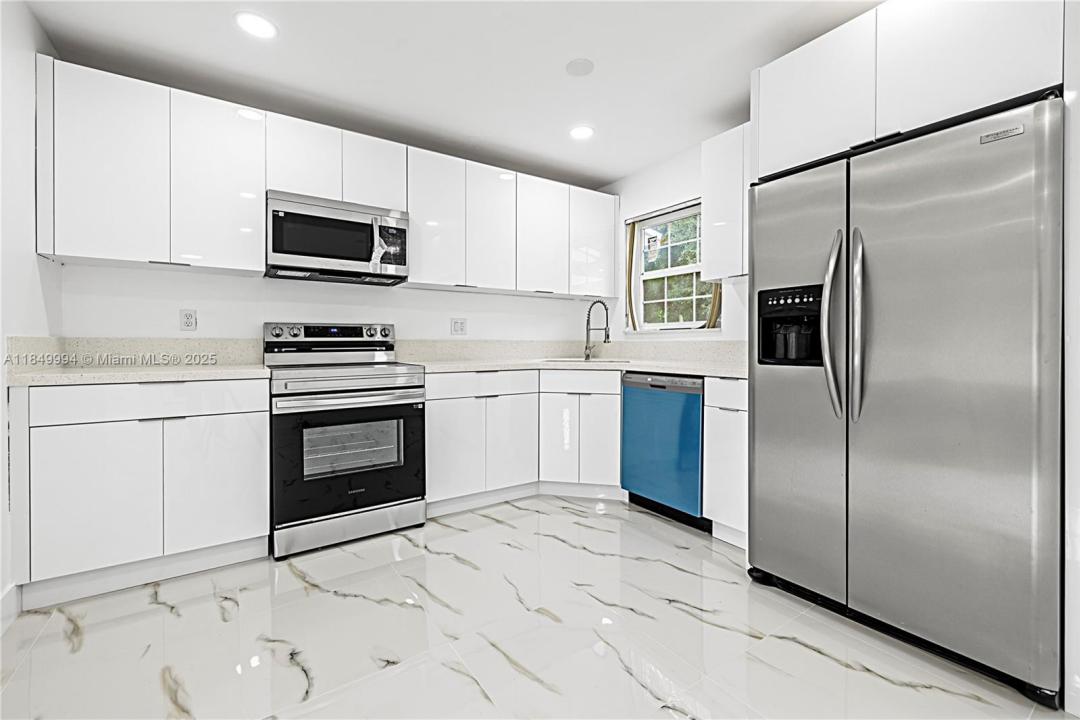 1465 NW 192nd Ter, Miami Gardens, Floride 33169, États-Unis