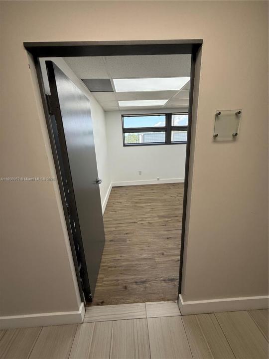 1125 NE 125th St 206, North Miami, Florida 33161, Estados Unidos