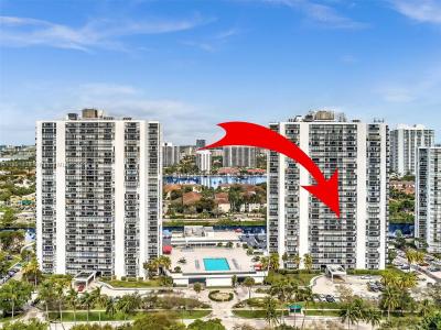3675 N Country Club Dr 707, Aventura, Florida 33180, USA
