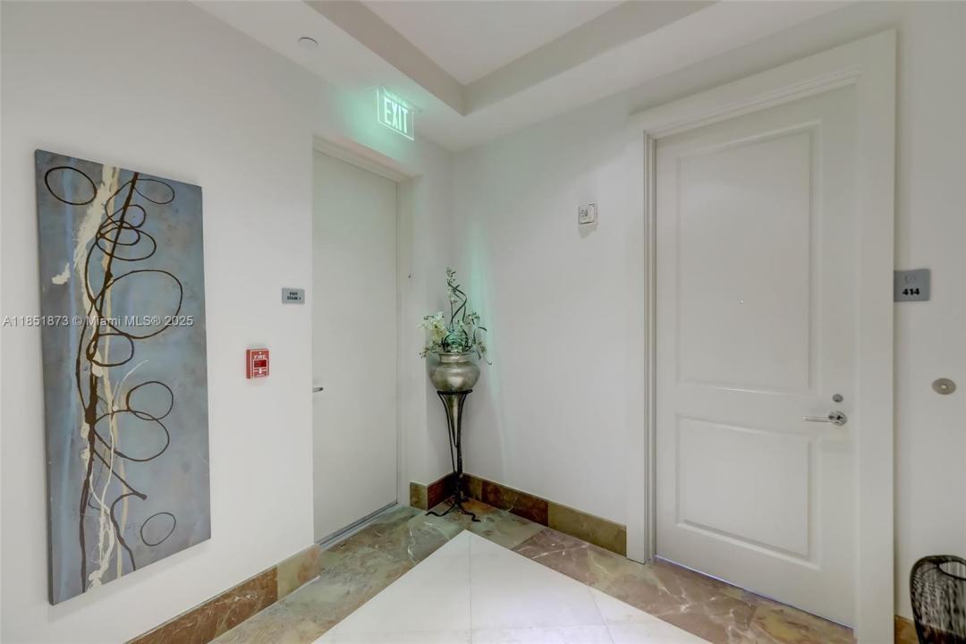 1 N Ocean Blvd 414, Pompano Beach, Florida 33062, Estados Unidos