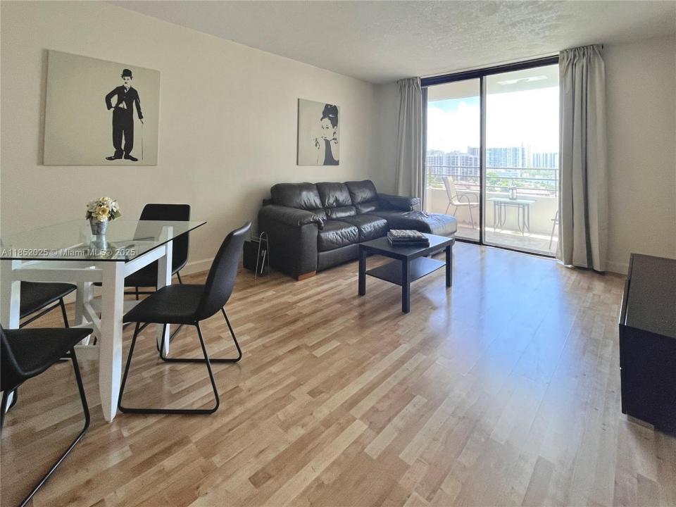 500 Three Islands Blvd 502, Hallandale Beach, פלורידה 33009, ארצות הברית של אמריקה