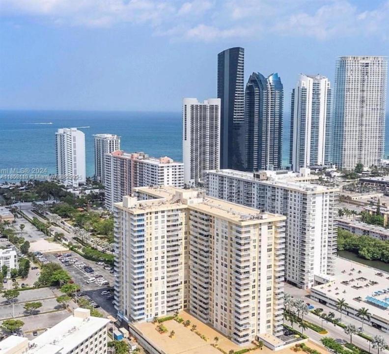 231 174th St 2020, Sunny Isles Beach, Florida 33160, Estados Unidos
