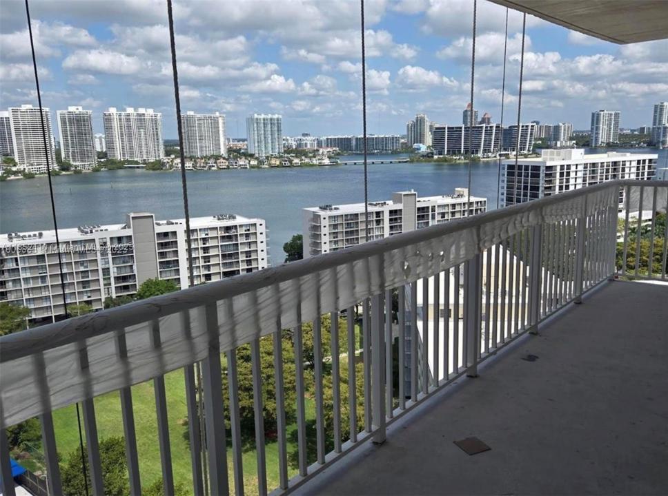 231 174th St 2020, Sunny Isles Beach, Florida 33160, Estados Unidos