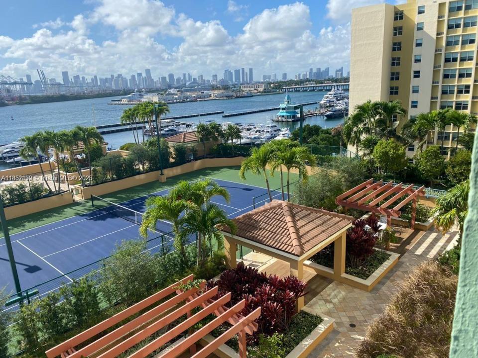 90 Alton Rd 908, Miami Beach, פלורידה 33139, ארצות הברית של אמריקה 