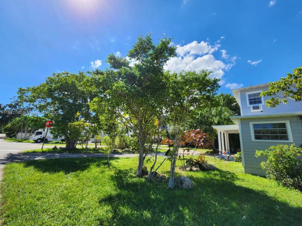 297 NE 108th St, Miami, Florida 33161