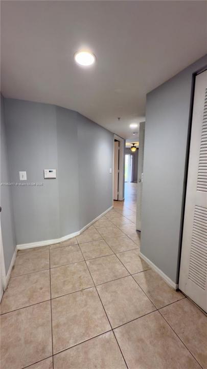 4191 N Haverhill Rd 414, West Palm Beach, פלורידה 33417, ארצות הברית של אמריקה 