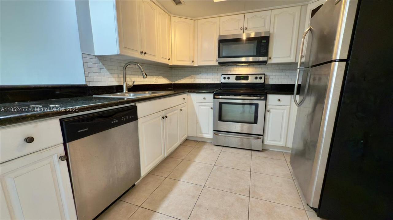 4191 N Haverhill Rd 414, West Palm Beach, פלורידה 33417, ארצות הברית של אמריקה 