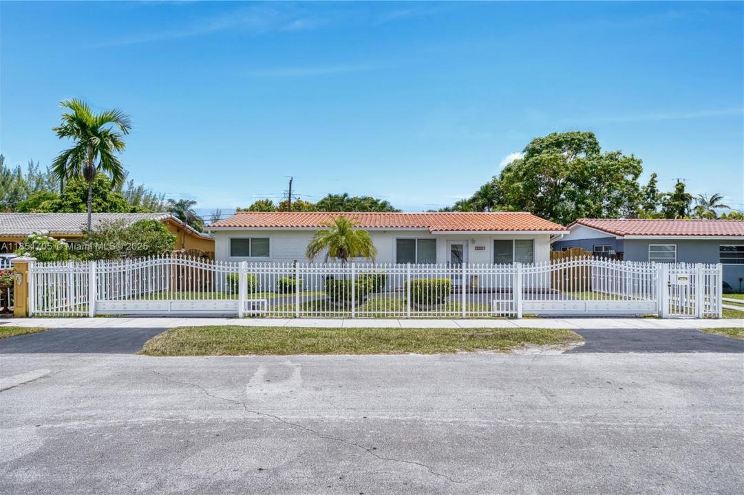 8230 SW 45th St, Miami, 플로리다 33155, 미국
