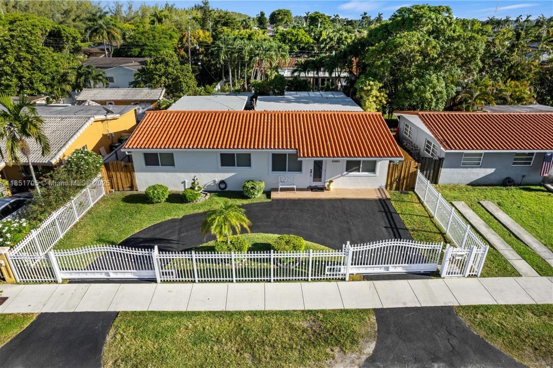 8230 SW 45th St, Miami, 플로리다 33155, 미국