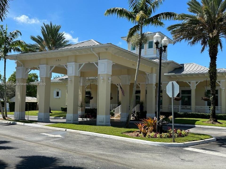 372 NE 26th Pl 206, Homestead, פלורידה 33033, ארצות הברית של אמריקה 
