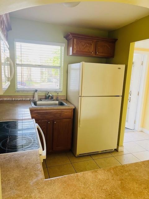 8325 Sunrise Lakes Blvd 205, Sunrise, Florida 33322, USA