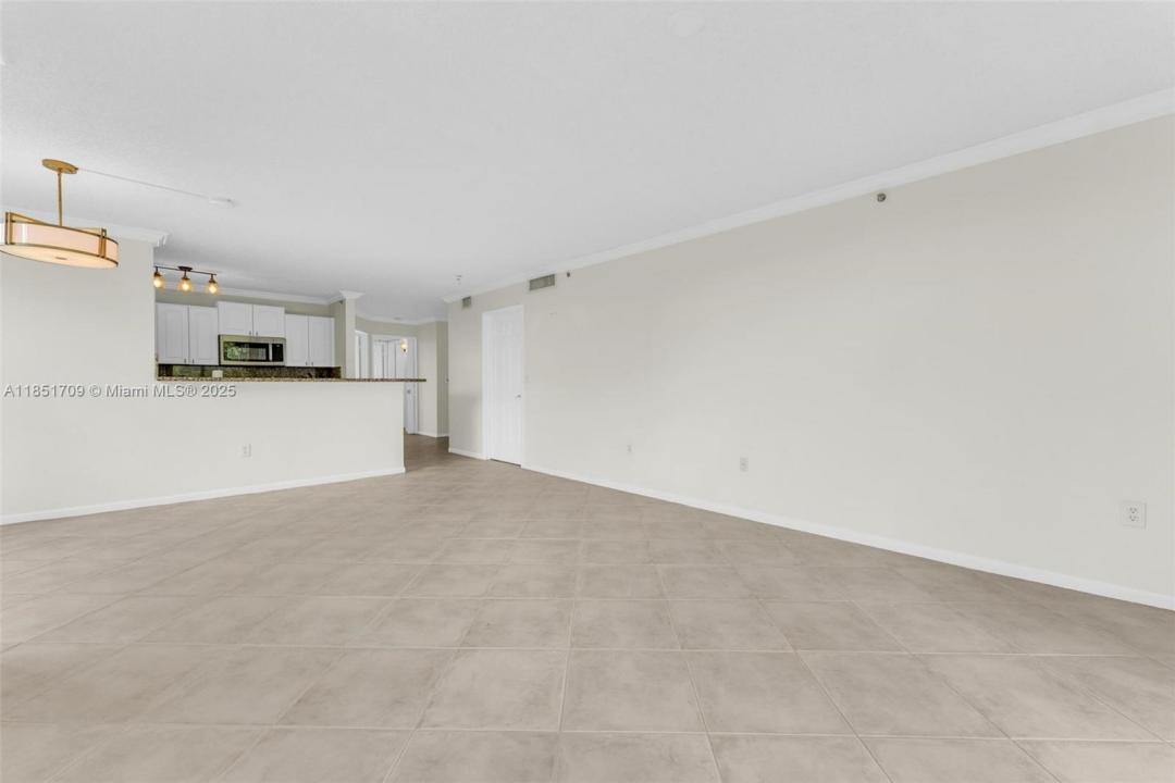19501 E Country Club Dr 9407, Aventura, فلوريدا 33180, الولايات المتحدة