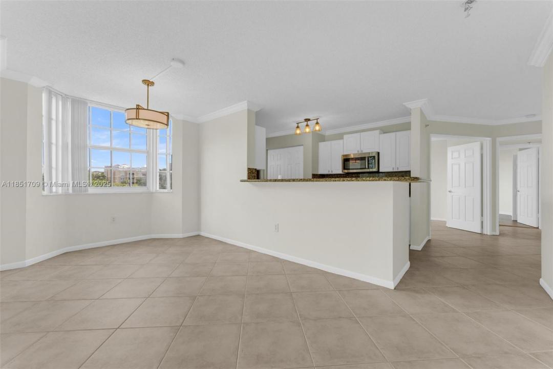 19501 E Country Club Dr 9407, Aventura, فلوريدا 33180, الولايات المتحدة