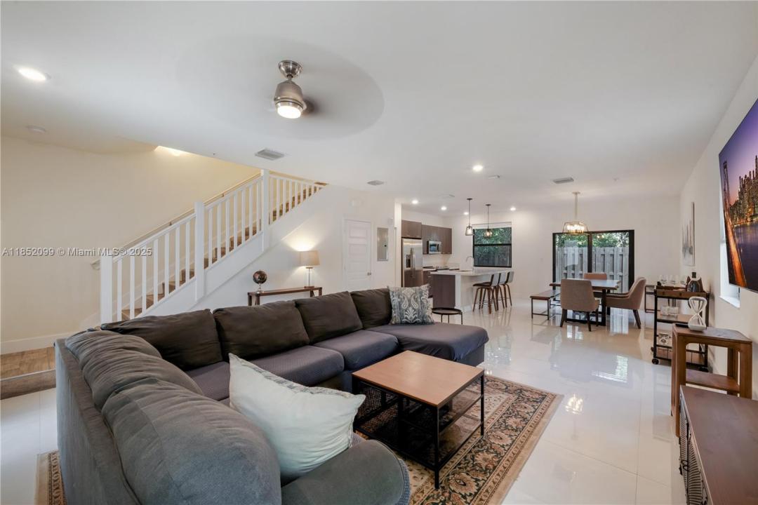 10425 NW 82nd St 4, Doral, פלורידה 33178, ארצות הברית של אמריקה 