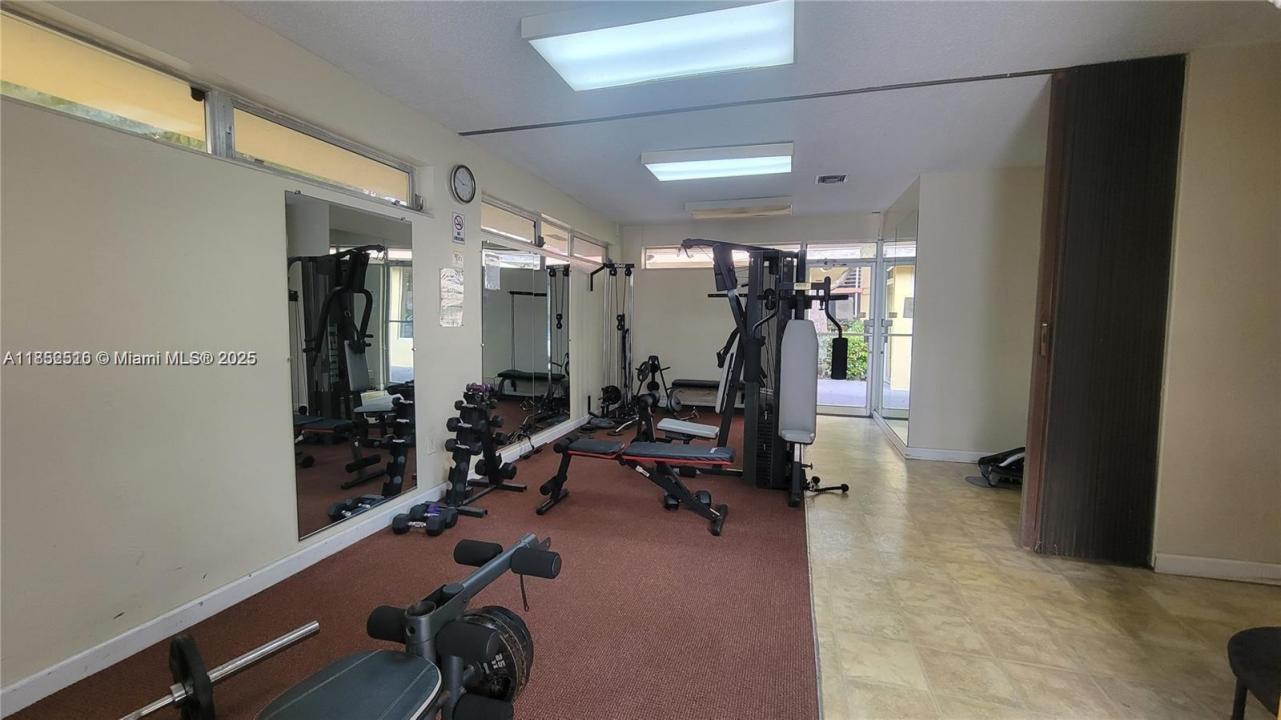 17890 W Dixie Hwy 307 Hwy 307, Miami, Florida 33160