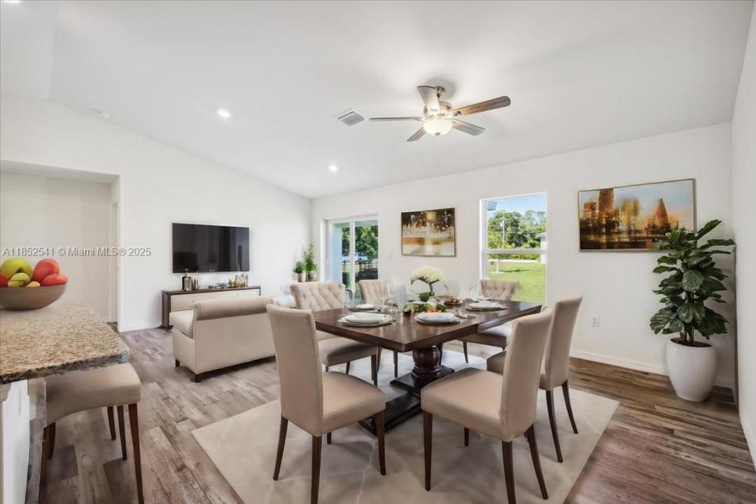 3334 NE 8 PL 0, Cape Coral, Florida 33909, Estados Unidos