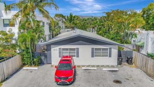 1213 SE 1st St, Fort Lauderdale, Florida 33301, USA