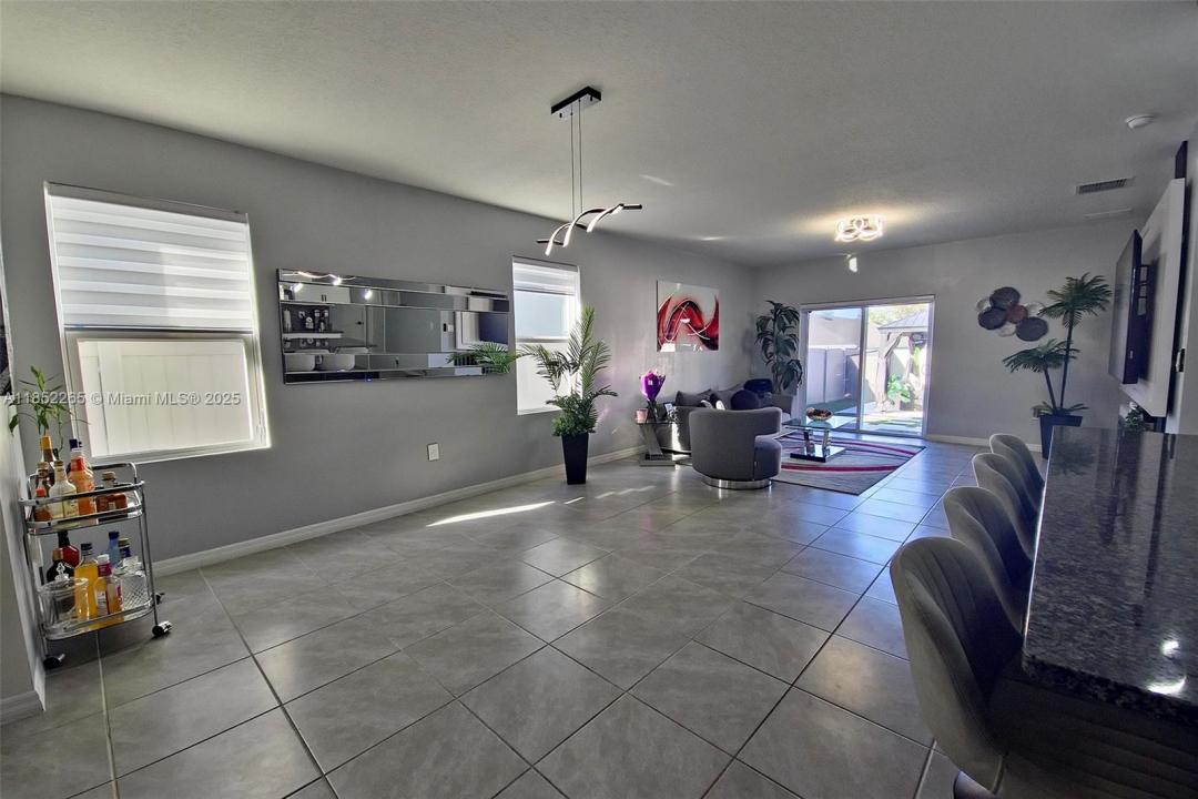 1292 Cascades Ave, Davenport, Florida 33837