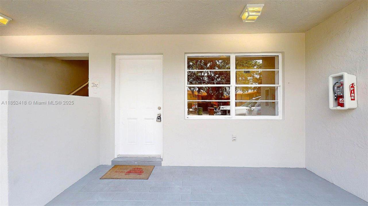 1674 W 42nd St 1674, Hialeah, Florida 33012, Amerika Birleşik Devletleri
