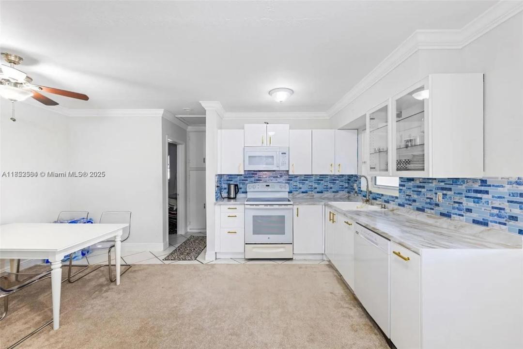 2210 Roosevelt St, Hollywood, 佛罗里达州 33020, 美国