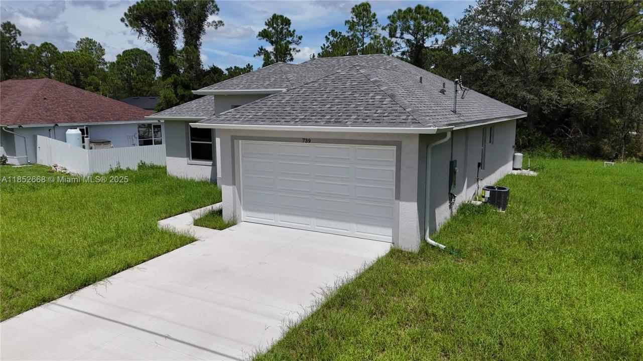 739 Sunrise Blvd, Lehigh Acres, Florida 33974