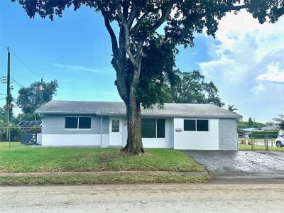 2241 N 57th Way, Hollywood, Florida 33021, USA
