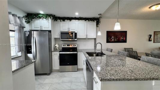 7200 NW 5th Ct 208, Margate, Florida 33063, USA
