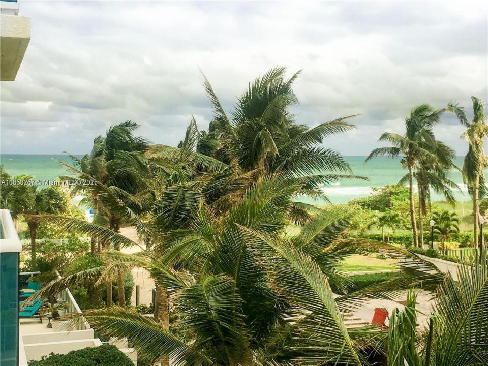 9201 Collins Ave 323, Surfside, Floride 33154, États-Unis