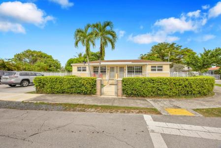 2000 SW 14th Ave 2002, Miami, Florida 33145, USA