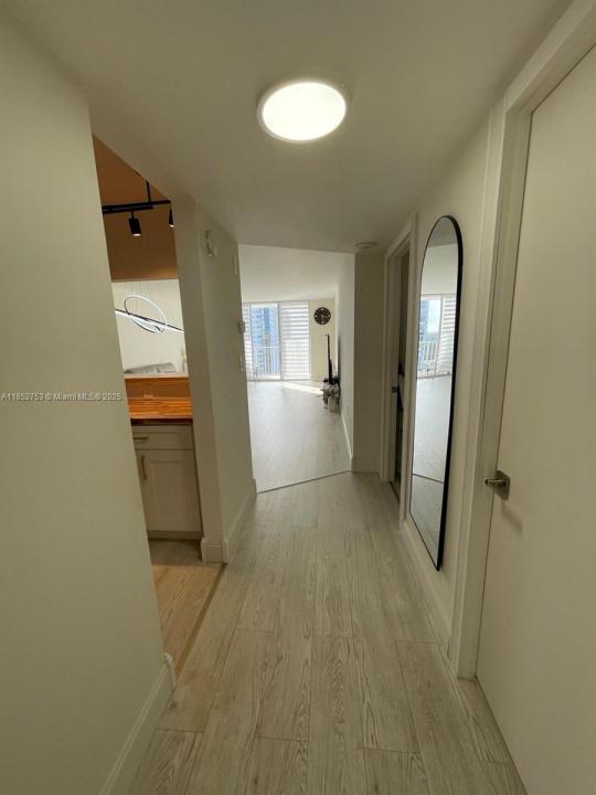 2801 NE 183rd street 1611W, Aventura, Floryda 33160, USA