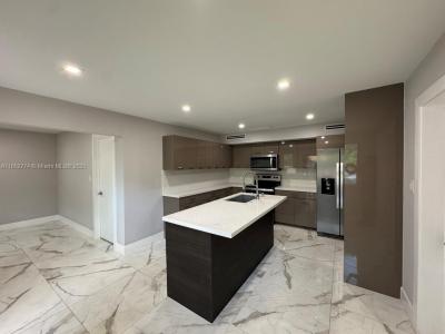 15011 Coconut Ct 15011, Miami Lakes, Florida 33014, USA