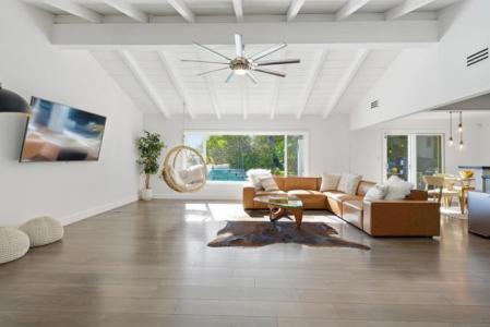 Glencrest Dr, Solana Beach, קליפורניה 92075, ארצות הברית של אמריקה 