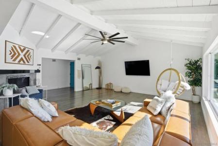 Glencrest Dr, Solana Beach, קליפורניה 92075, ארצות הברית של אמריקה 