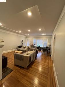 MILVIA ST, Berkeley, 加州 94709, 美國