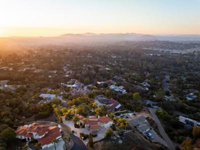 Lakeview Drive, Poway, California 92064