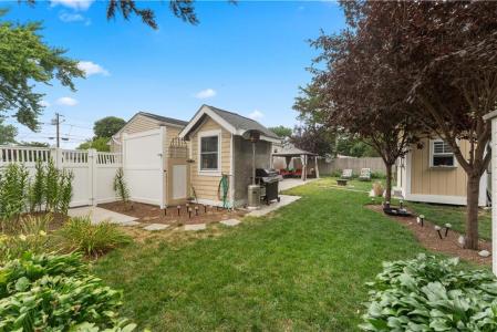 64 Deerfield Drive, Warwick, Rhode Island 02886, Stati Uniti