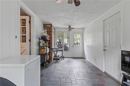 90 Old Sayles Hill Road, North Smithfield, Rhode Island 02865, USA