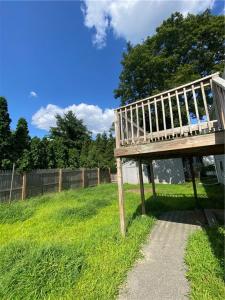 345 Post Road, Warwick, Rhode Island 02888, USA