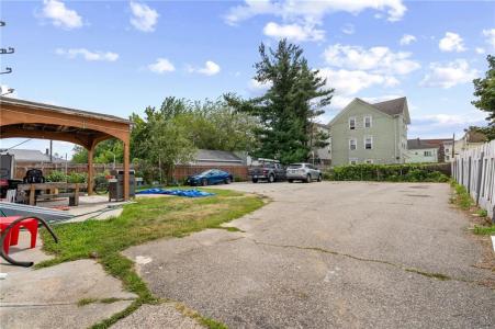 14 Parker Street, Central Falls, 罗得岛 02863, 美国