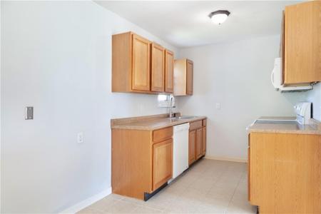 81 MASSACHUSETTS Boulevard, Portsmouth, Rhode Island 02871