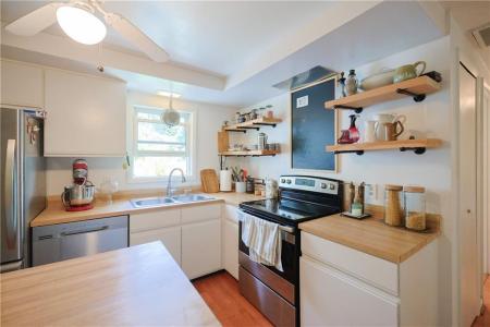 42 Hopkins Avenue, Johnston, Rhode Island 02919, Amerika Birleşik Devletleri