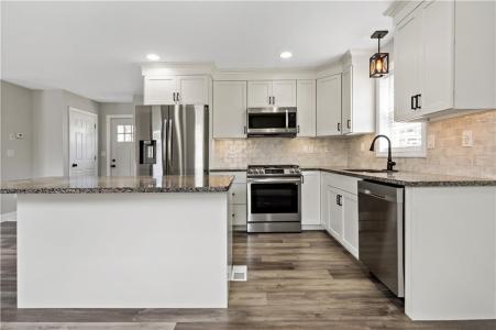 12 Henry Street, Westerly, RI 02891, USA