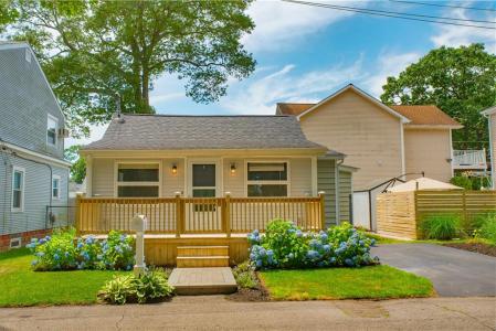 12 N Shore Drive, East Providence, Rhode Island 02915, Estados Unidos