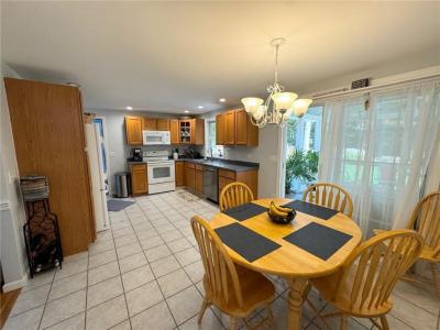 8 Healey Brook Drive, Charlestown, Rhode Island 02813, Estados Unidos